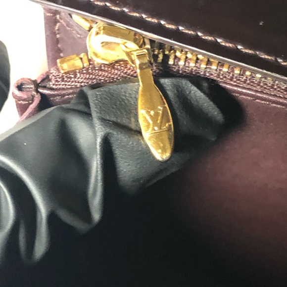 Louis Vuitton Authentic Dark Burgundy Amarante Monogram Vernis Sarah Wallet - Picture 8 of 15